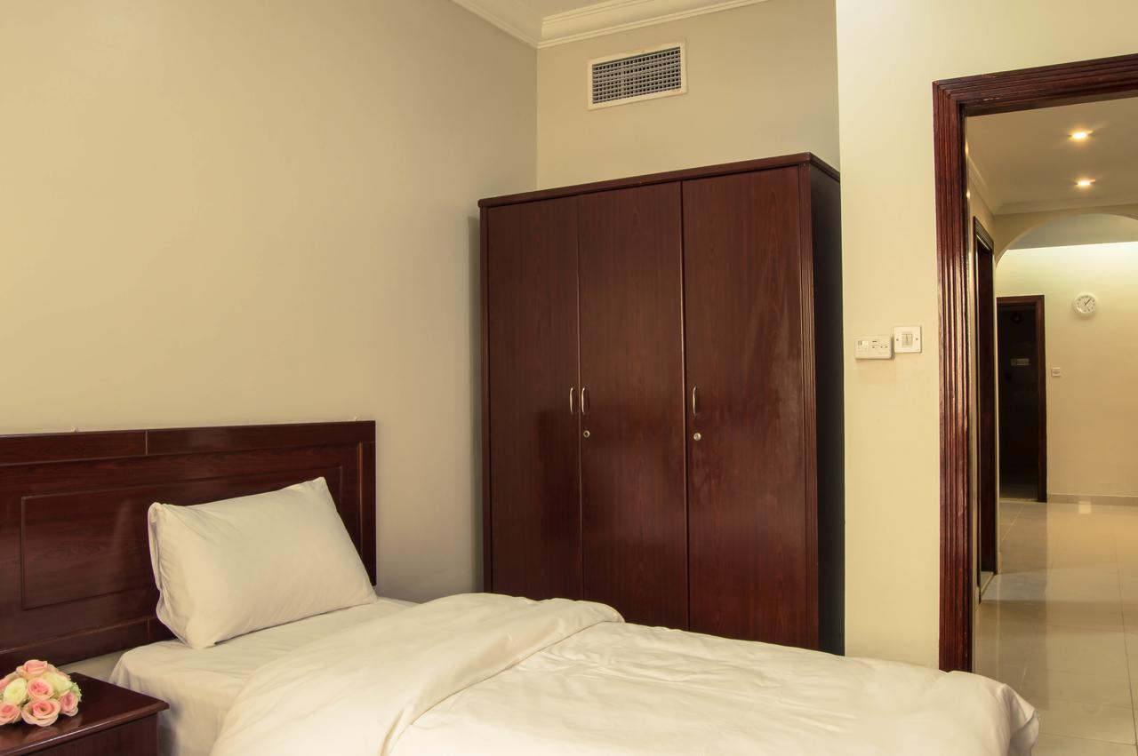 Wardah Hotel Apartments Sharjah Exterior foto